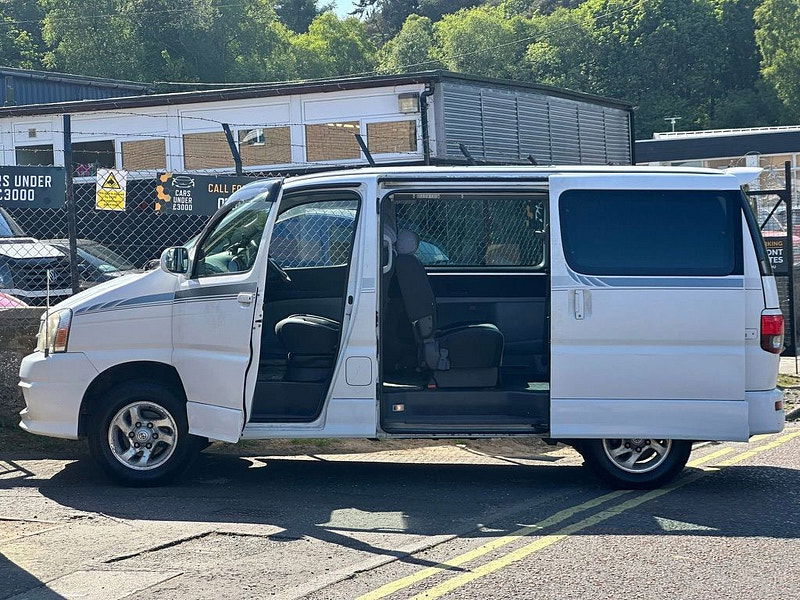 Toyota Hi-ace 2.4L Hiace Petrol Manual Euro 3 0dr Manual 2025