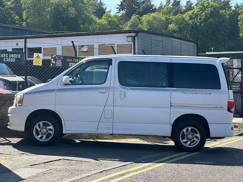 Toyota Hi-ace 2.4L Hiace Petrol Manual Euro 3 0dr Manual 2025