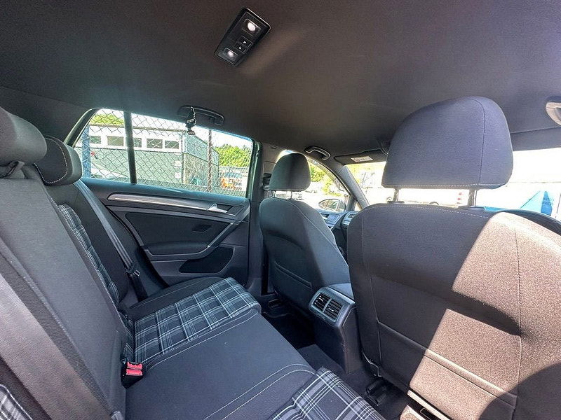 Volkswagen Golf 2.0L GTD TDI Semi-Auto Hatchback 5dr Diesel Semi Automatic Euro 6 (182 bhp) 5dr Semi Automatic 2025