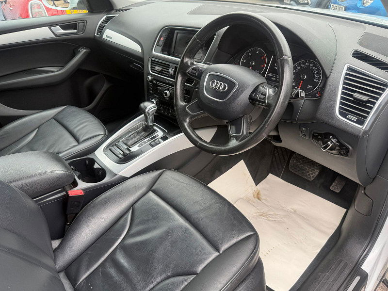 Audi Q5 2.0 TDI SE SUV 5dr Diesel S Tronic quattro Euro 5 (s/s) (177 ps) 5dr Automatic 2025
