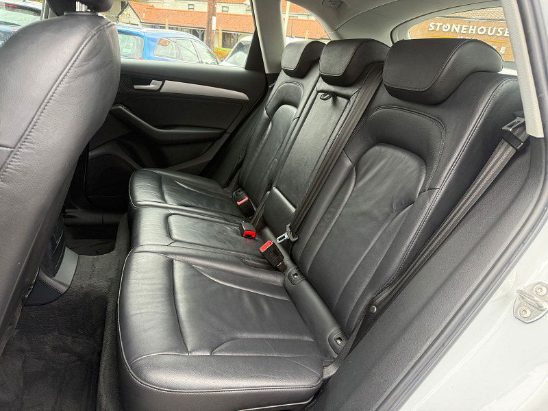 Audi Q5 2.0 TDI SE SUV 5dr Diesel S Tronic quattro Euro 5 (s/s) (177 ps) 5dr Automatic 2025