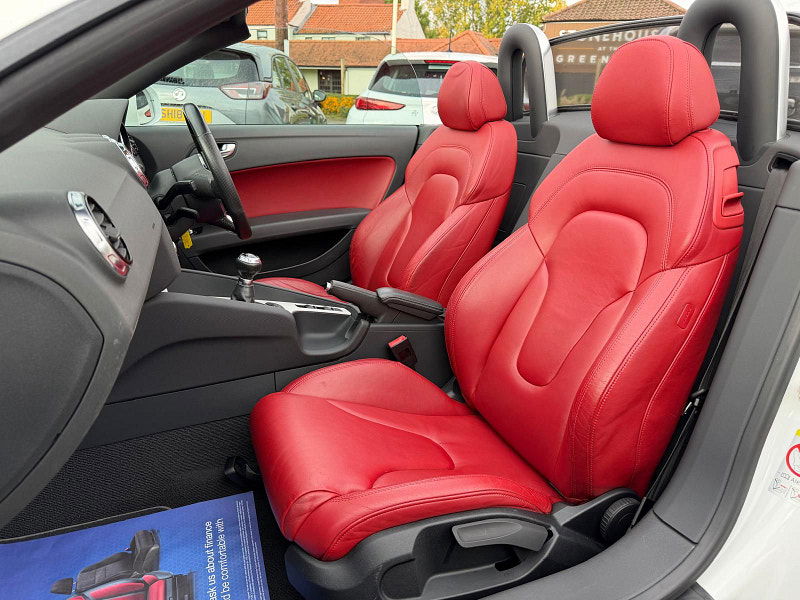 Audi TT 1.8 TFSI S line Roadster 2dr Petrol Manual Euro 5 (160 ps) 2dr Manual 2025