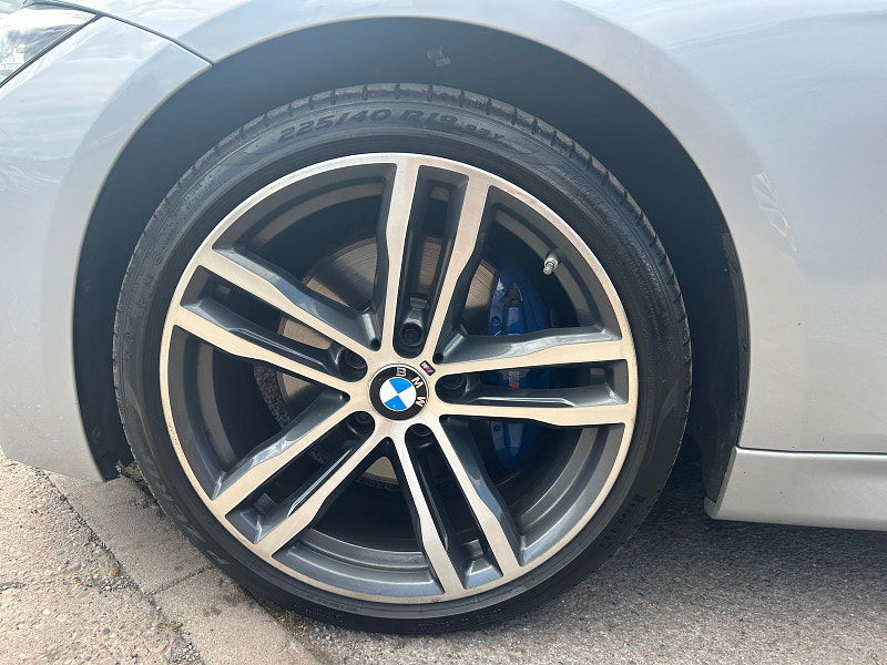 BMW 3 Series 2.0 318d M Sport Shadow Edition Touring 5dr Diesel Auto Euro 6 (s/s) (150 ps) 5dr Automatic 2025