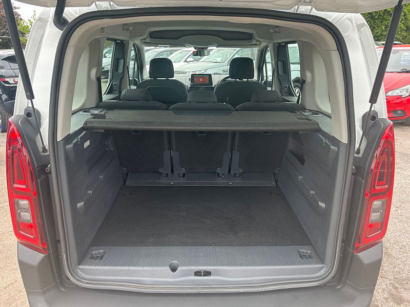 Citroen Berlingo 1.2 PureTech Flair M MPV 5dr Petrol Manual Euro 6 (s/s) (110 ps) 5dr Manual 2025