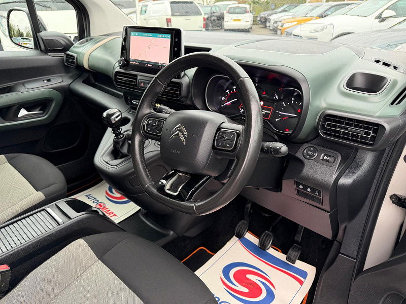 Citroen Berlingo 1.2 PureTech Flair M MPV 5dr Petrol Manual Euro 6 (s/s) (110 ps) 5dr Manual 2026