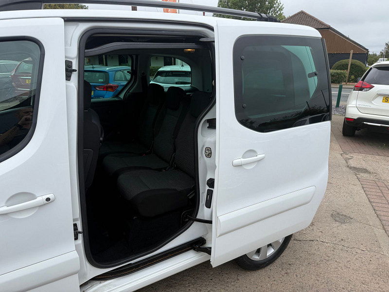 Citroen Berlingo 1.2 PureTech Flair Multispace MPV 5dr Petrol Manual Euro 6 (s/s) (110 ps) 5dr Manual 2025
