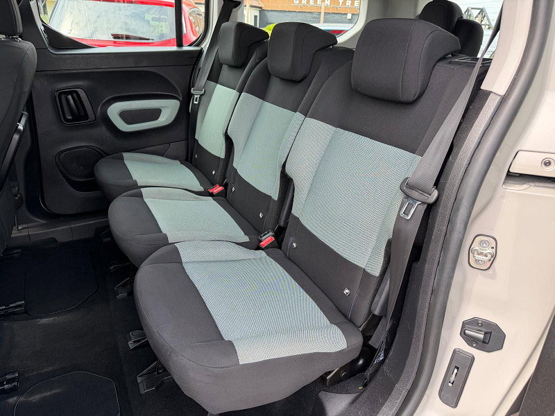 Citroen Berlingo 1.5 BlueHDi Flair XL MPV 5dr Diesel Manual Euro 6 (100 ps) 5dr Manual 2026