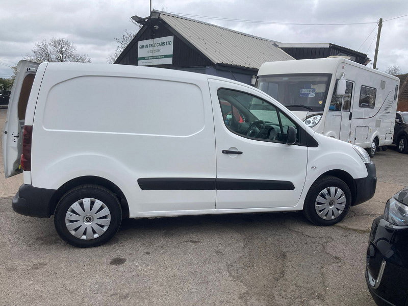 Citroen Berlingo 1.6 BlueHDi 850 Enterprise Panel Van 5dr Diesel Manual L1 (112 g/km, 100 bhp) 5dr Manual 2026