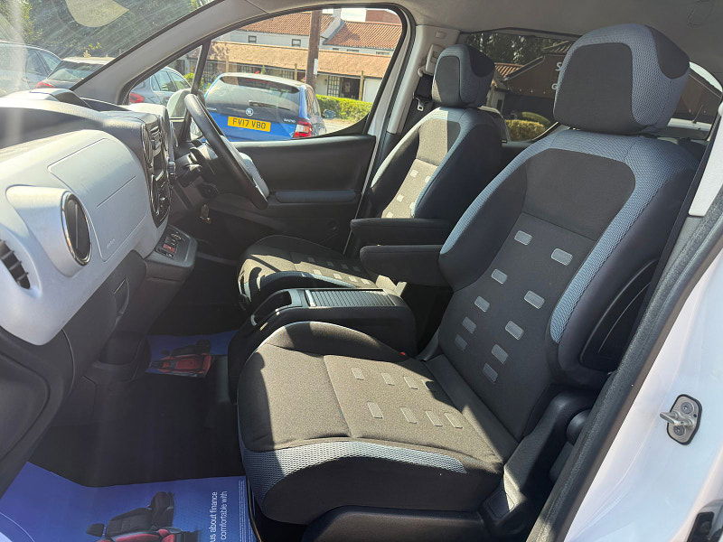 Citroen Berlingo 1.6 e-HDi Airdream XTR Multispace MPV 5dr Diesel EGS6 Euro 5 (s/s) (90 ps) 5dr Automatic 2025