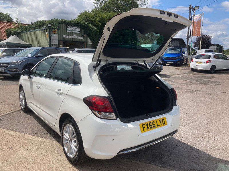 Citroen C4 1.2 PureTech Flair Hatchback 5dr Petrol Manual Euro 6 (s/s) (130 ps) 5dr Manual 2025