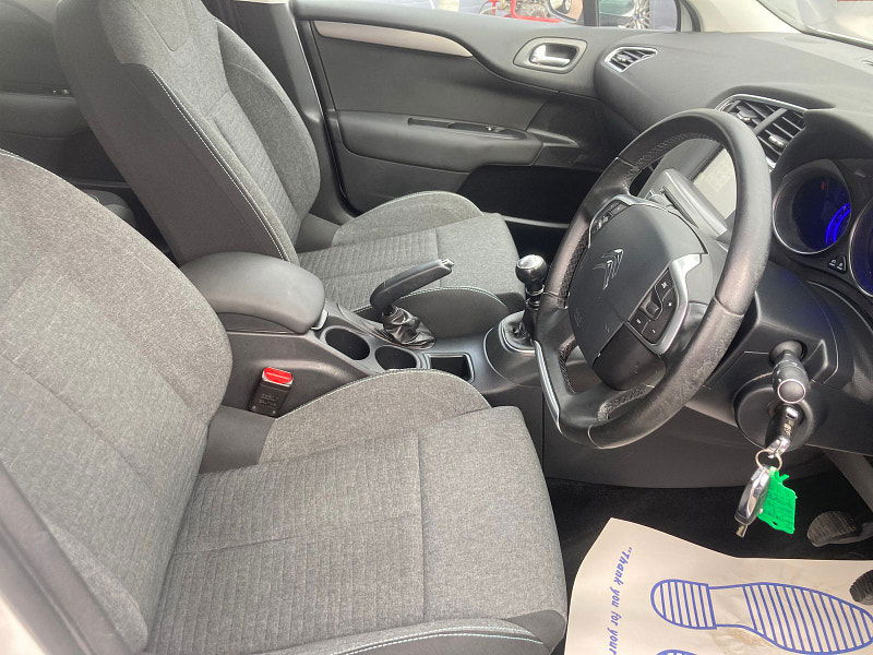 Citroen C4 1.2 PureTech Flair Hatchback 5dr Petrol Manual Euro 6 (s/s) (130 ps) 5dr Manual 2025