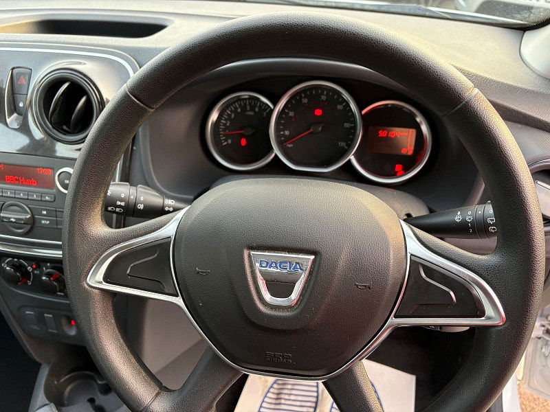 Dacia Sandero 1.0 SCe Essential Hatchback 5dr Petrol Manual Euro 6 (75 ps) 5dr Manual 2026