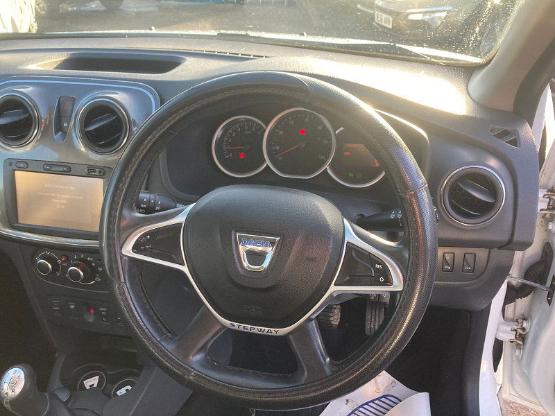 Dacia Sandero Stepway 0.9 TCe Laureate Hatchback 5dr Petrol Manual Euro 6 (s/s) (90 ps) 5dr Manual 2025