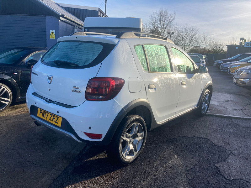 Dacia Sandero Stepway 0.9 TCe Laureate Hatchback 5dr Petrol Manual Euro 6 (s/s) (90 ps) 5dr Manual 2025