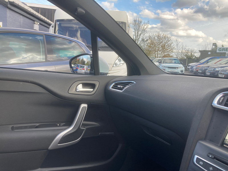 DS Automobiles Ds 4 1.2 PureTech Prestige Hatchback 5dr Petrol Manual Euro 6 (s/s) (130 ps) 5dr Manual 2026