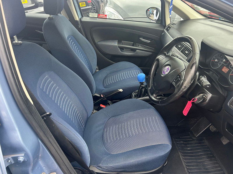 Fiat Grande Punto 1.2 Dynamic Hatchback 5dr Petrol Manual (139 g/km, 65 bhp) 5dr Manual 2025