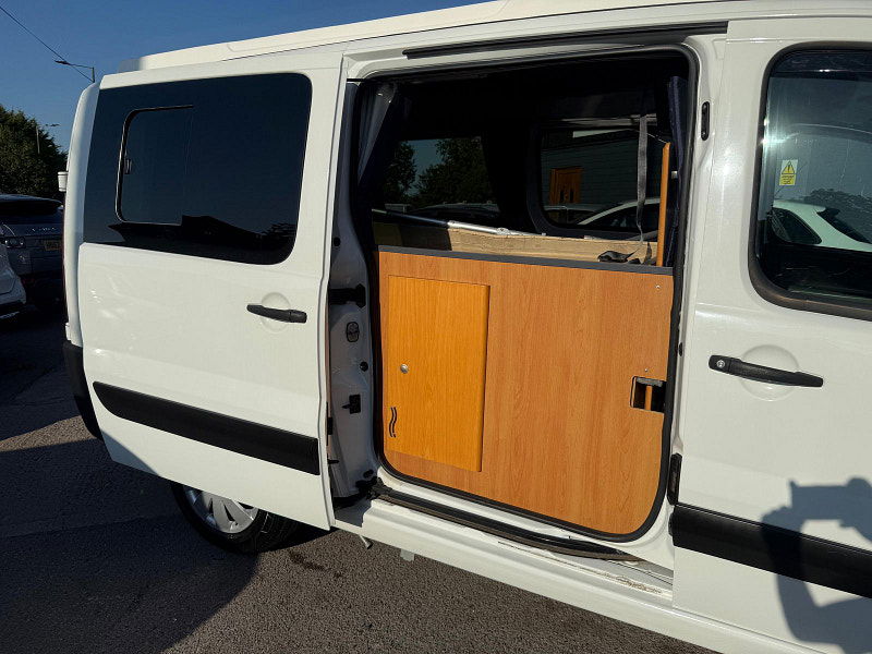 Fiat Scudo 2.0 JTD Multijet Comfort Panel Van 5dr Diesel Manual L1 H1 (194 g/km, 120 bhp) 5dr Manual 2025