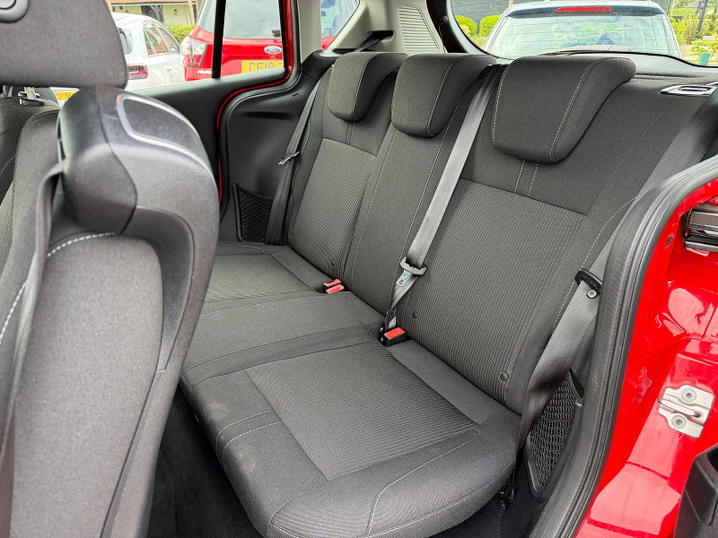 Ford B-Max 1.6 Zetec MPV 5dr Petrol Powershift Euro 5 (105 ps) 5dr Automatic 2026