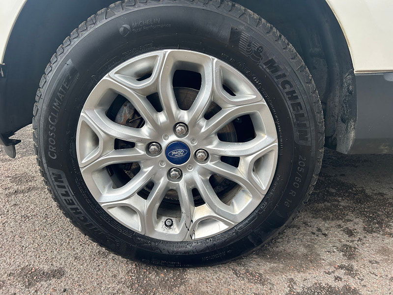 Ford EcoSport 1.5 TDCi Titanium SUV 5dr Diesel Manual 2WD Euro 5 (90 ps) 5dr Manual 2025