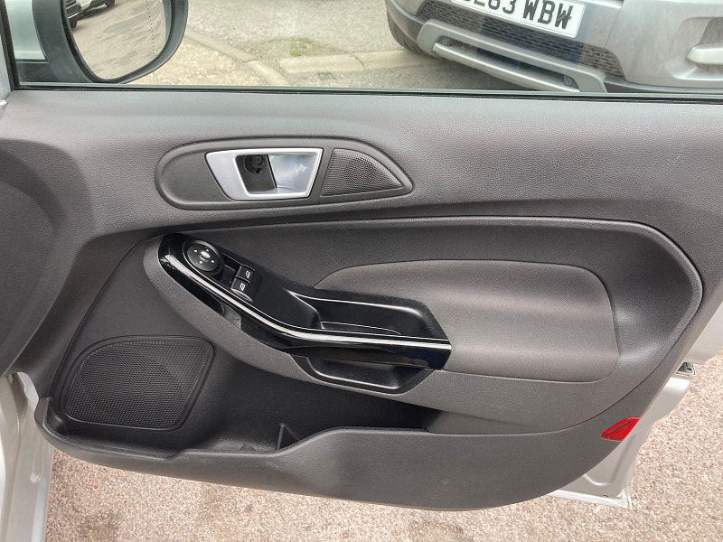 Ford Fiesta 1.25 Zetec Hatchback 5dr Petrol Manual Euro 5 (82 ps) 5dr Manual 2025