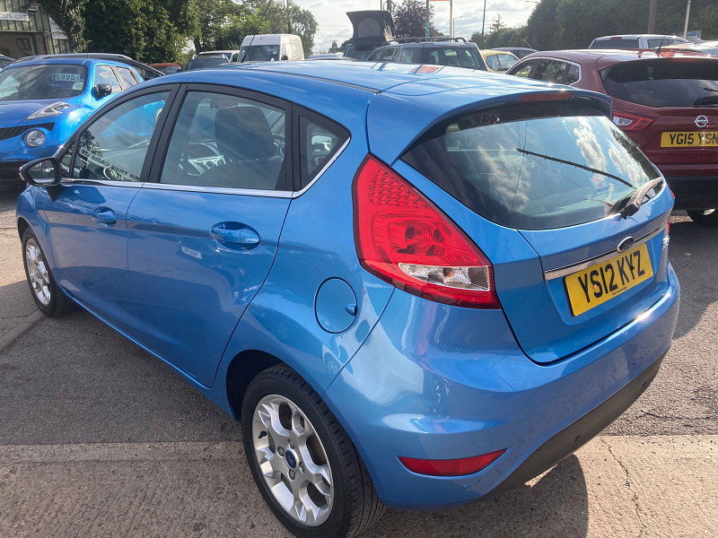 Ford Fiesta 1.4 Zetec Hatchback 5dr Petrol Manual (130 g/km, 94 bhp) 5dr Manual 2025
