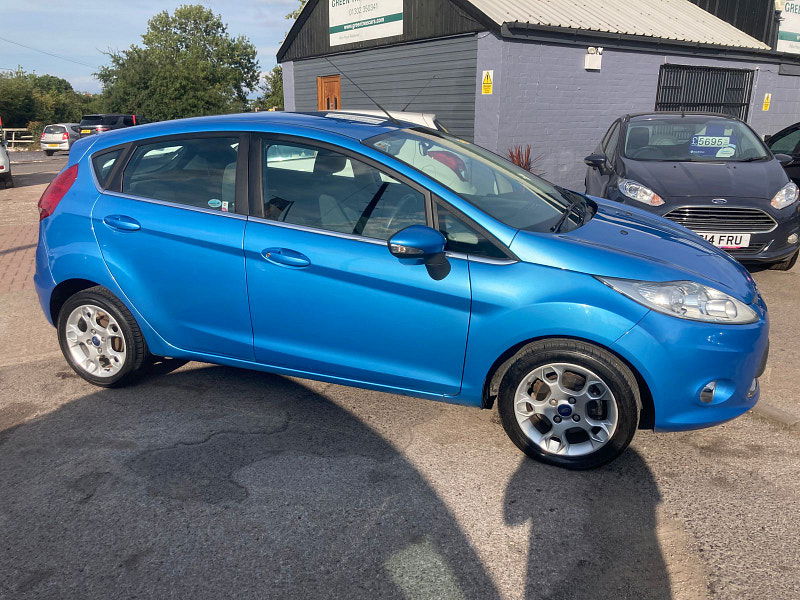 Ford Fiesta 1.4 Zetec Hatchback 5dr Petrol Manual (130 g/km, 94 bhp) 5dr Manual 2025