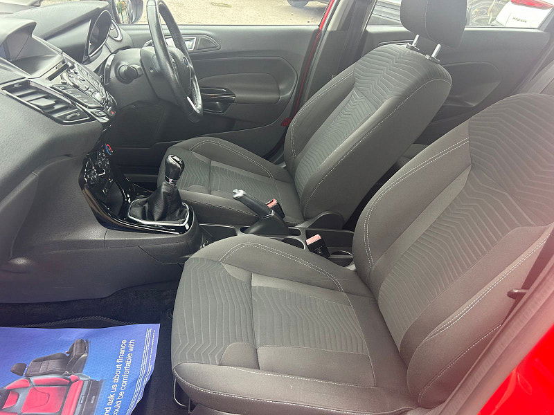Ford Fiesta 1.5 TDCi ECOnetic Zetec Hatchback 5dr Diesel Manual Euro 6 (s/s) (95 ps) 5dr Manual 2025