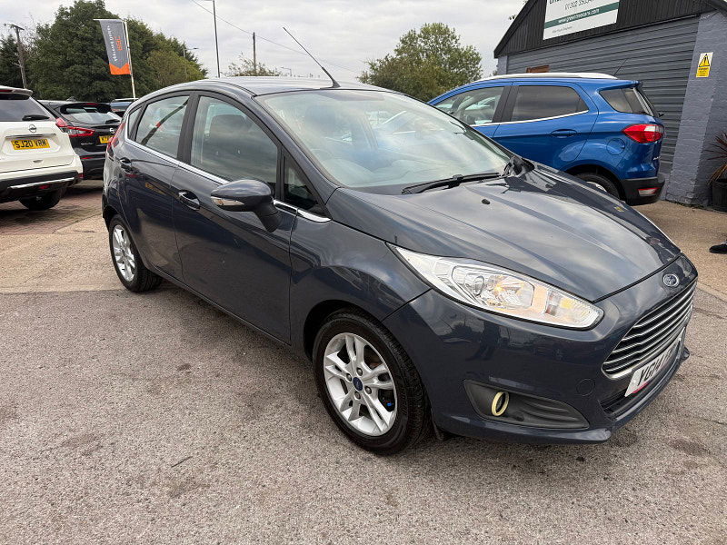 Ford Fiesta 1.5 TDCi Zetec Hatchback 5dr Diesel Manual Euro 5 (75 ps) 5dr Manual 2025