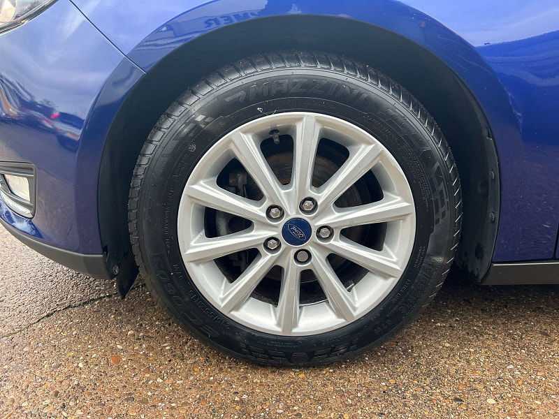 Ford Focus 1.0T EcoBoost Titanium Hatchback 5dr Petrol Manual Euro 6 (s/s) (125 ps) 5dr Manual 2025