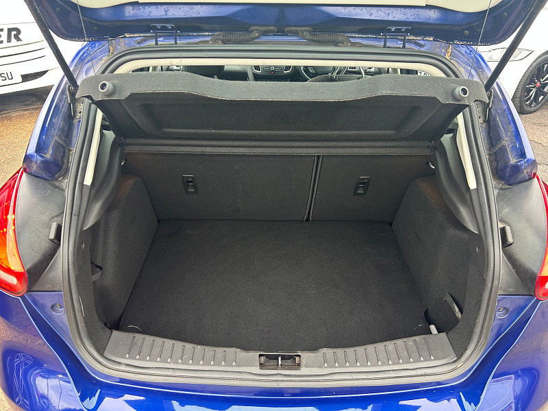 Ford Focus 1.0T EcoBoost Titanium Hatchback 5dr Petrol Manual Euro 6 (s/s) (125 ps) 5dr Manual 2025