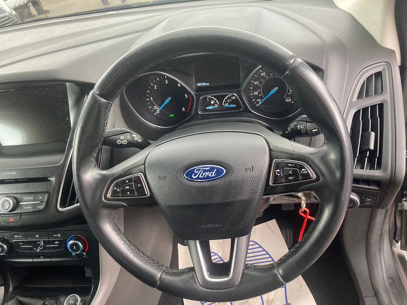 Ford Focus 1.5 TDCi Zetec Hatchback 5dr Diesel Manual Euro 6 (s/s) (120 ps) 5dr Manual 2025