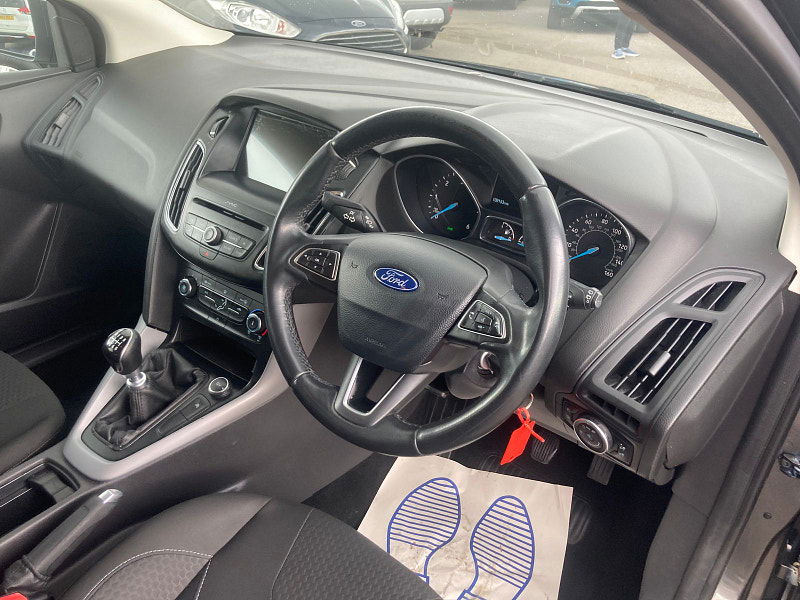 Ford Focus 1.5 TDCi Zetec Hatchback 5dr Diesel Manual Euro 6 (s/s) (120 ps) 5dr Manual 2025