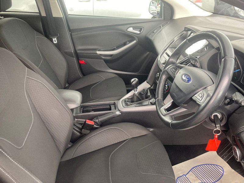 Ford Focus 1.5 TDCi Zetec Hatchback 5dr Diesel Manual Euro 6 (s/s) (120 ps) 5dr Manual 2025