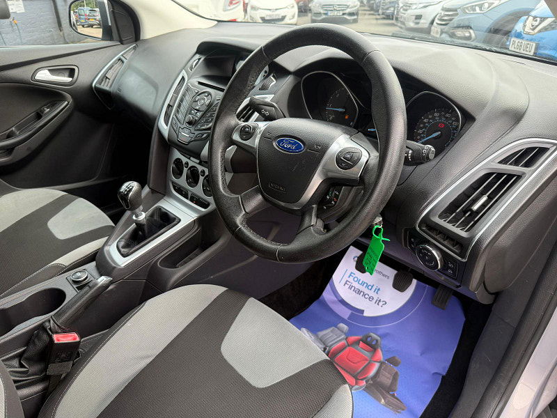 Ford Focus 1.6 TDCi Zetec Hatchback 5dr Diesel Manual Euro 5 (s/s) (115 ps) 5dr Manual 2025