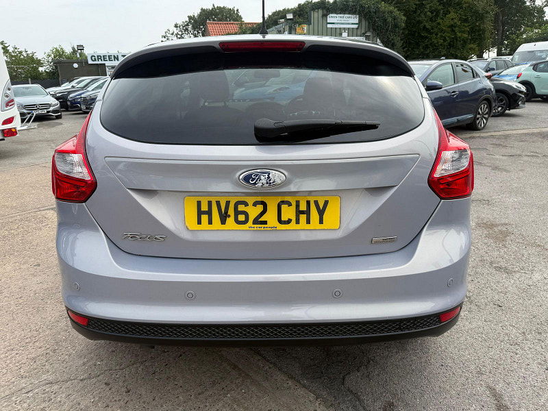 Ford Focus 1.6 TDCi Zetec Hatchback 5dr Diesel Manual Euro 5 (s/s) (115 ps) 5dr Manual 2025