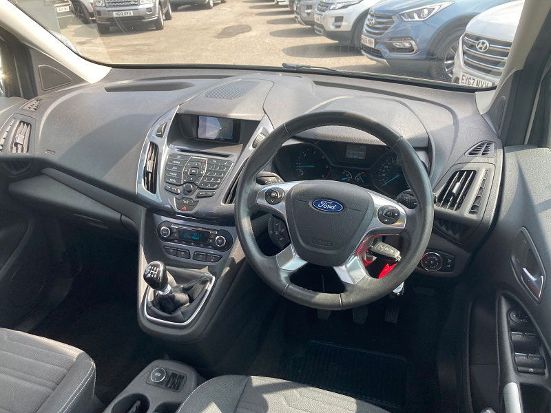 Ford Grand Tourneo Connect 1.5 TDCi Titanium MPV 5dr Diesel Manual Euro 6 (s/s) (120 ps) 5dr Manual 2025