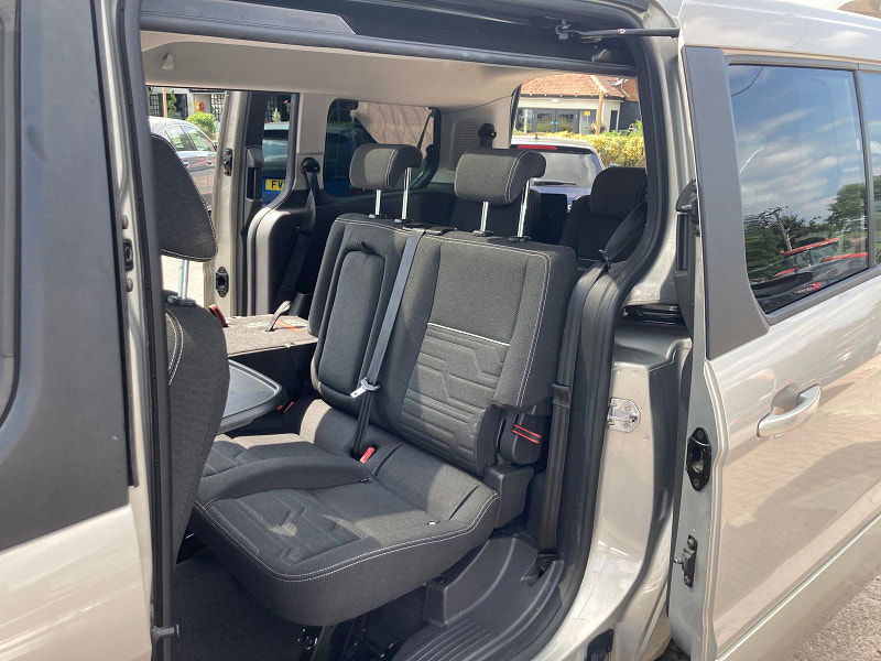 Ford Grand Tourneo Connect 1.5 TDCi Titanium MPV 5dr Diesel Manual Euro 6 (s/s) (120 ps) 5dr Manual 2025