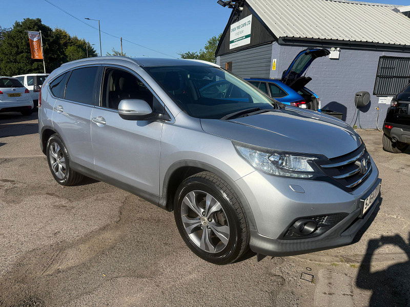 Honda CR-V 2.0 i-VTEC SR SUV 5dr Petrol Manual 4WD Euro 5 (s/s) (155 ps) 5dr Manual 2025