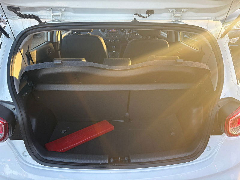 Hyundai I10 1.0 SE Hatchback 5dr Petrol Manual Euro 6 (66 ps) 5dr Manual 2025