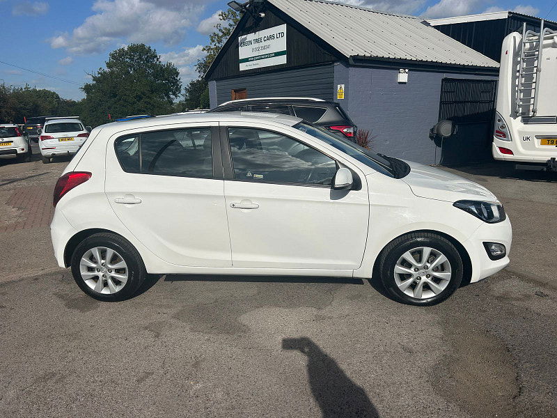 Hyundai I20 1.2 Active Hatchback 5dr Petrol Manual Euro 5 (85 bhp) 5dr Manual 2025