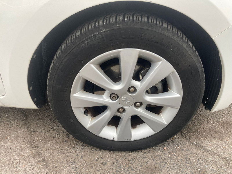 Hyundai I20 1.2 Active Hatchback 5dr Petrol Manual Euro 5 (85 bhp) 5dr Manual 2025