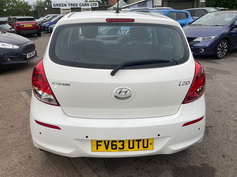 Hyundai I20 1.2 Active Hatchback 5dr Petrol Manual Euro 5 (85 bhp) 5dr Manual 2025