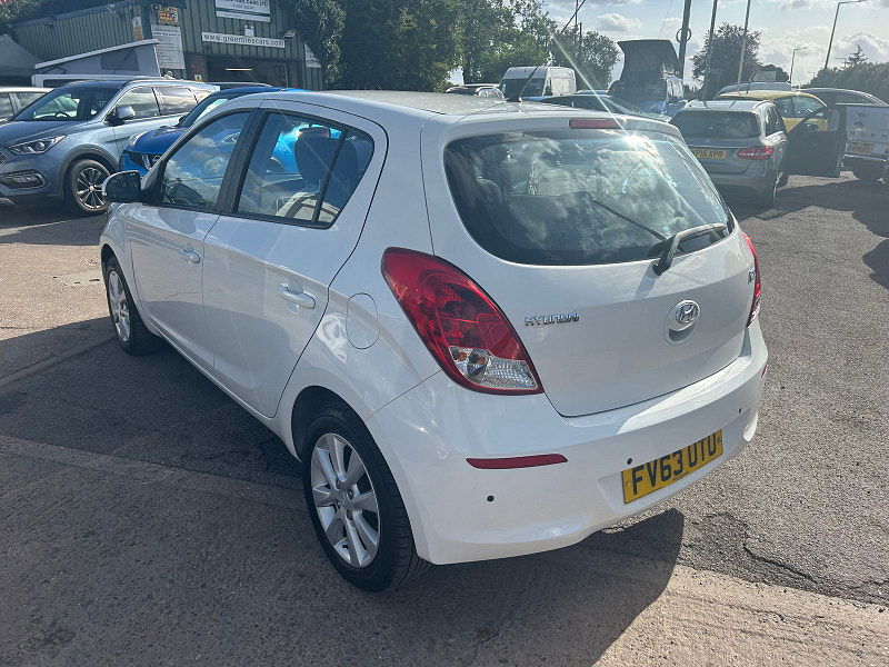 Hyundai I20 1.2 Active Hatchback 5dr Petrol Manual Euro 5 (85 bhp) 5dr Manual 2025