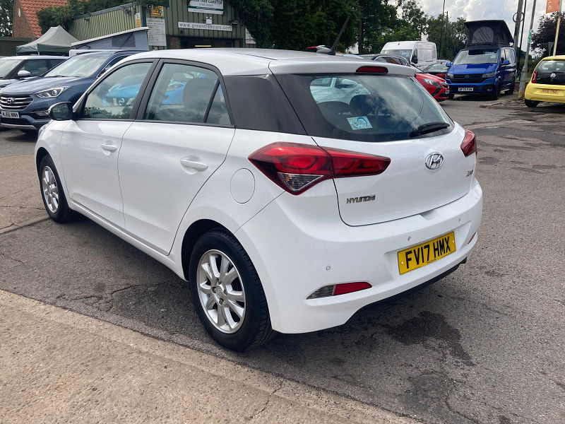 Hyundai I20 1.2 SE Hatchback 5dr Petrol Manual Euro 6 (84 ps) 5dr Manual 2025
