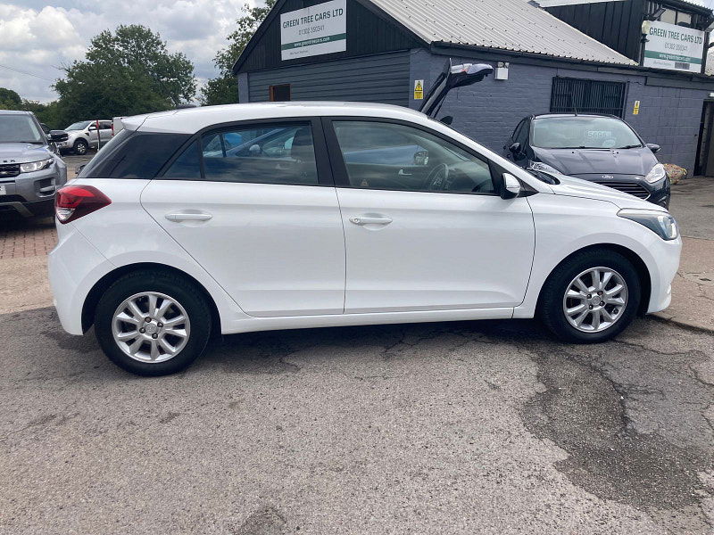 Hyundai I20 1.2 SE Hatchback 5dr Petrol Manual Euro 6 (84 ps) 5dr Manual 2025