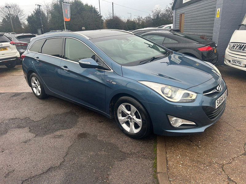 Hyundai I40 1.7 CRDi Blue Drive Premium SE Estate 5dr Diesel Manual Euro 5 (s/s) (136 ps) 5dr Manual 2025