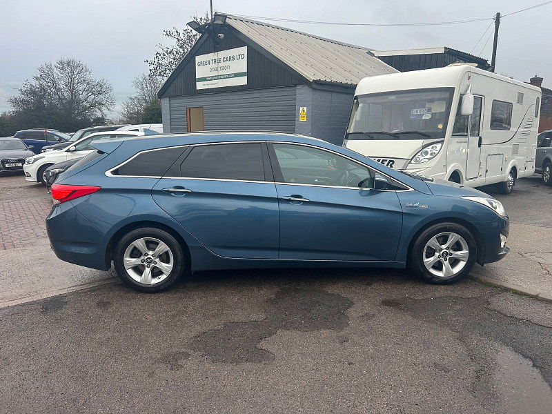 Hyundai I40 1.7 CRDi Blue Drive Premium SE Estate 5dr Diesel Manual Euro 5 (s/s) (136 ps) 5dr Manual 2025