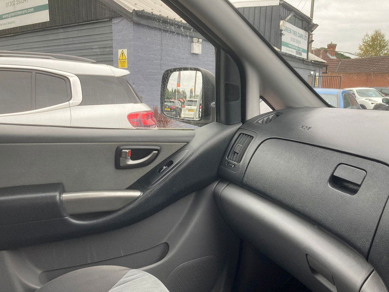 Hyundai I800 2.5 CRDi Style MPV 5dr Diesel Manual Euro 5 (136 ps) 5dr Manual 2025