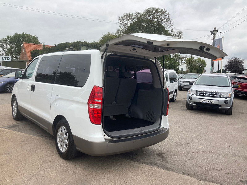 Hyundai I800 2.5 CRDi Style MPV 5dr Diesel Manual Euro 5 (136 ps) 5dr Manual 2025