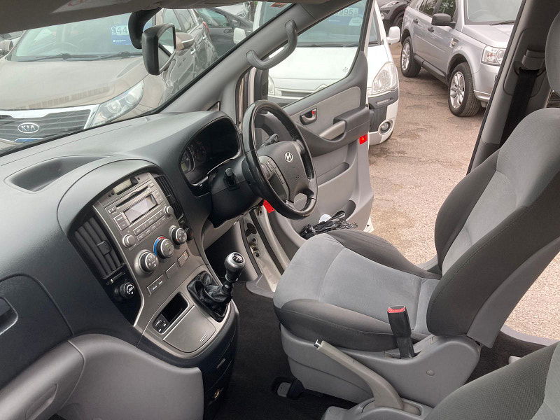 Hyundai I800 2.5 CRDi Style MPV 5dr Diesel Manual Euro 5 (136 ps) 5dr Manual 2025